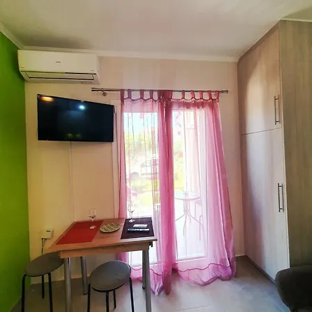 Green Studio Apartment Nydri (Lefkada)
